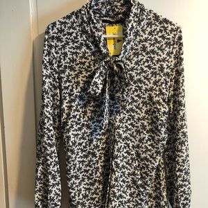 NWT “Doe and Rae” blouse